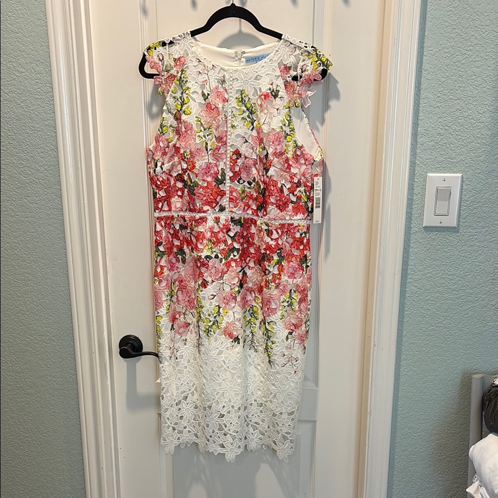 ANTONIO MELANI Pink and Green Flutter Sleeve Sheath Dress